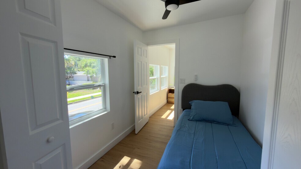 More Photos Of 1922 Hillcrest St, Orlando Office For Sale