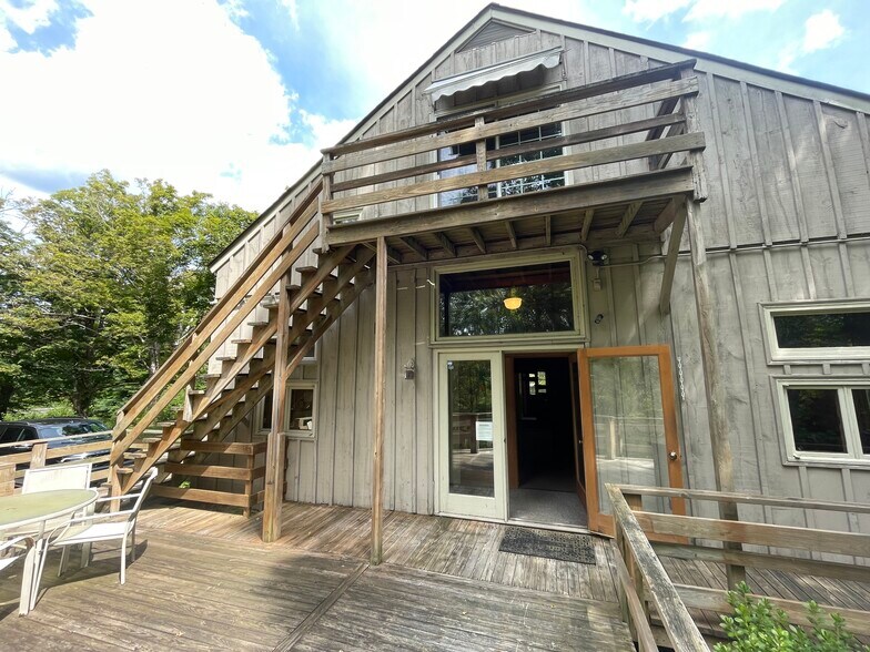 More Photos Of 167 Baxter Rd, Storrs Mansfield Office For Sale