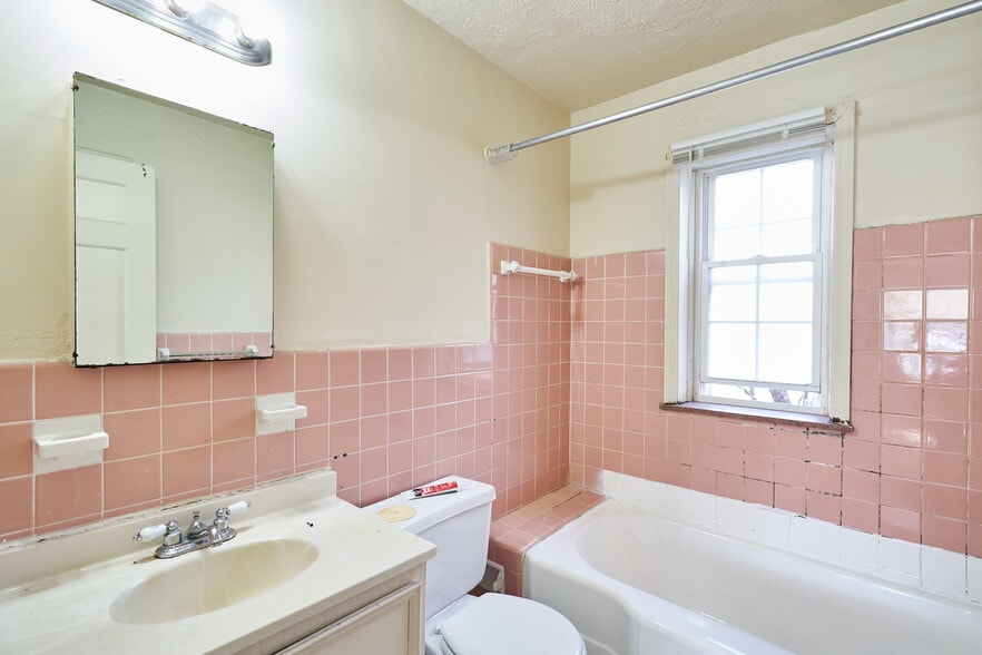 More Photos Of 1581-1589 Coventry Rd, Cleveland Multifamily For Sale