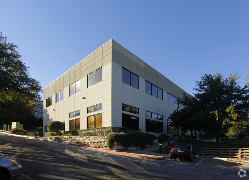 More Photos Of 7004 Bee Caves Rd, Austin Office For Lease