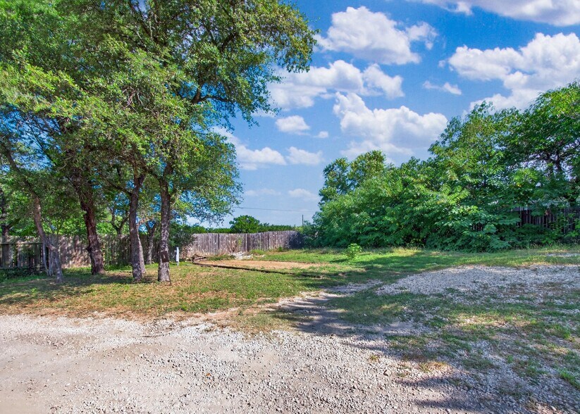 More Photos Of 14711A Quail Ct, Leander Trailer Camper Park For Sale