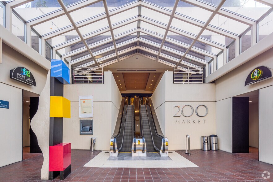 More Photos Of 200 SW Market St, Portland Office For Lease