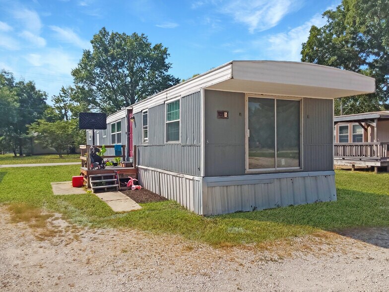 More Photos Of , Lacygne Multifamily For Sale