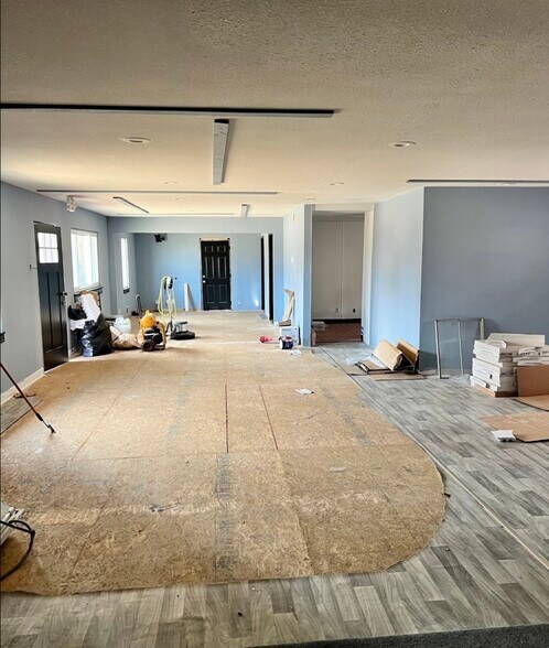 More Photos Of 4918 Stewarts Mill Rd, Douglasville Office Residential For Sale