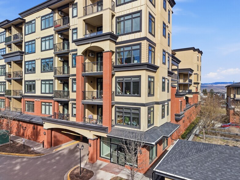 More Photos Of 765 McGill Rd, Kamloops Office For Sale