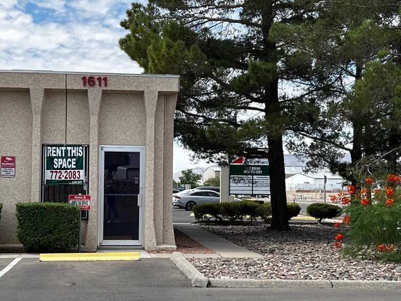 Primary Photo Of 7618 Boeing Dr, El Paso Office For Lease