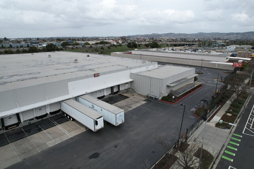 More Photos Of 211-213 W Cutting Blvd, Richmond Warehouse For Lease
