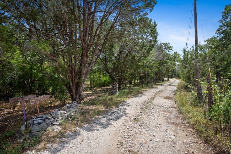 More Photos Of 501 Limestone Ln, Driftwood Specialty For Sale