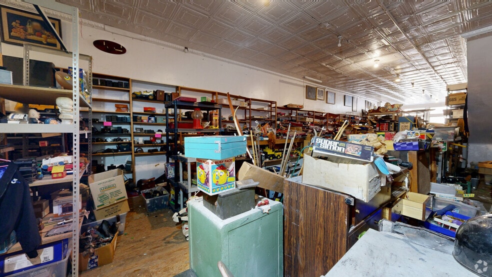 More Photos Of 1018 Fifth Ave, Pittsburgh Storefront Retail Residential For Sale