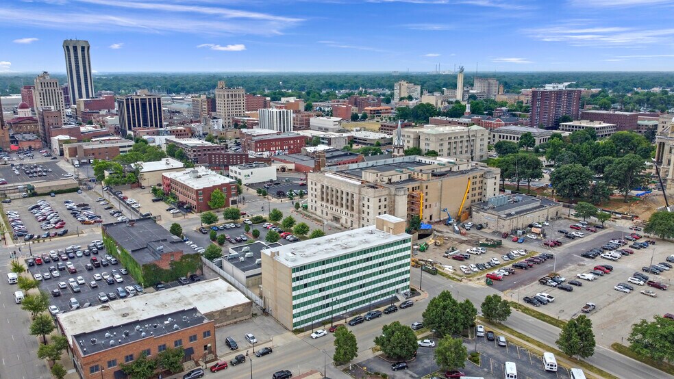 More Photos Of 101 E Adams St, Springfield Hotel For Sale