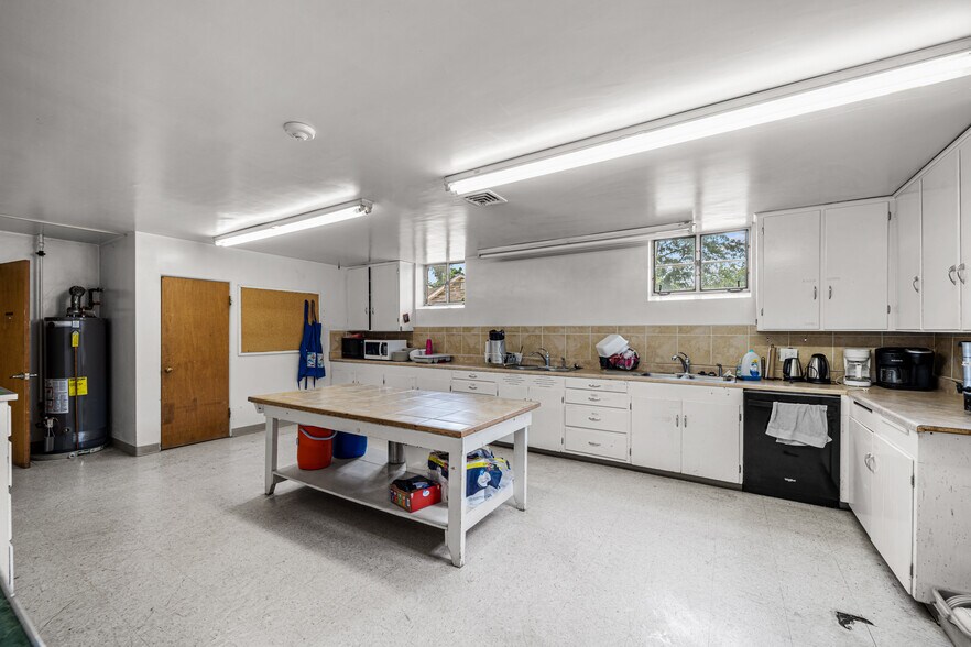 More Photos Of 540 Alma Ave, Pueblo Religious Facility For Sale