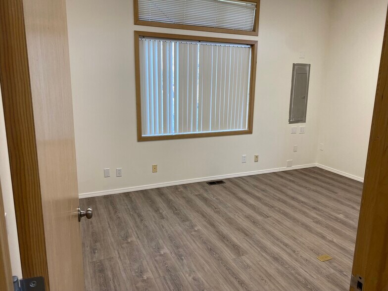 More Photos Of 12911 SE Kent Kangley Rd, Kent Medical For Lease