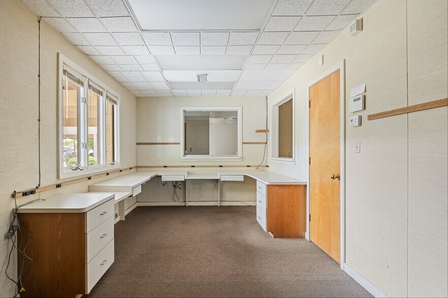 More Photos Of 2630 E Chestnut Ave, Vineland Medical For Sale