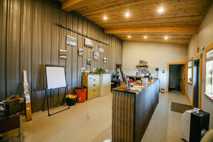 More Photos Of 40 Taylor dr, Dillon Industrial For Sale