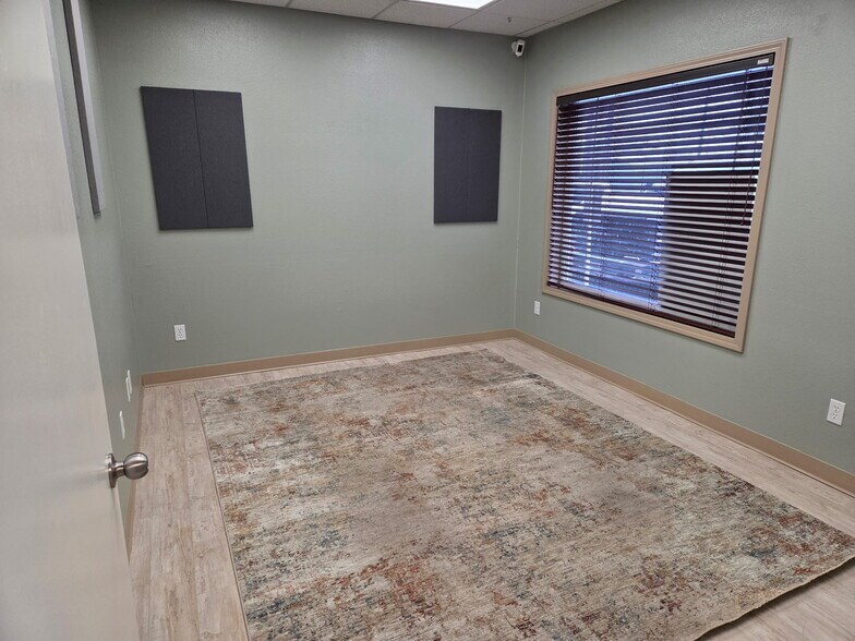 More Photos Of 866-870 W Hayden Ave, Hayden Office For Lease