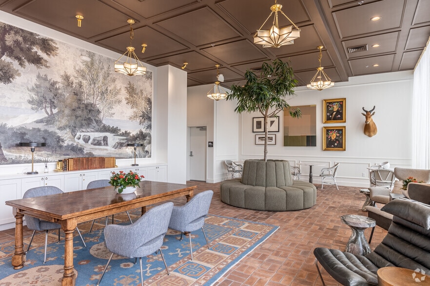 More Photos Of 1905 NW 23rd Ave, Portland Apartments For Lease