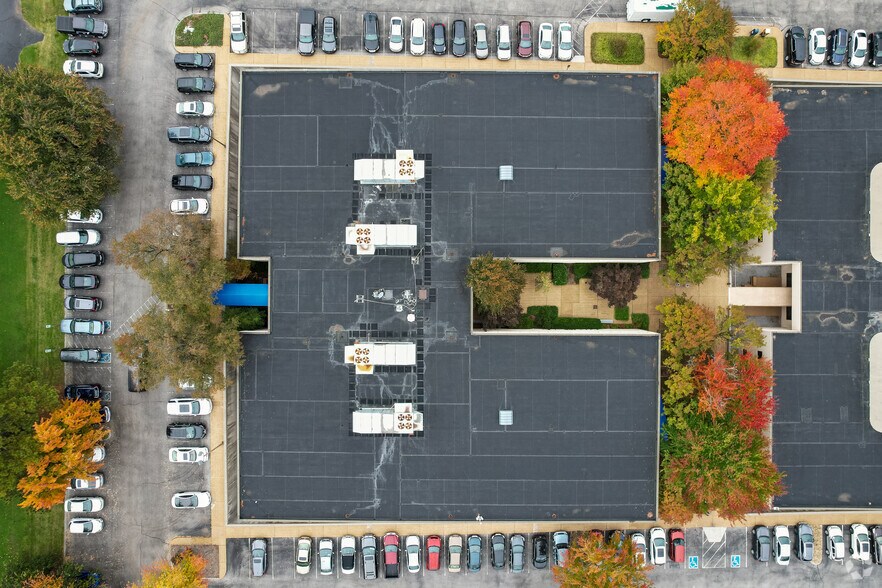 More Photos Of 9111 Cross Park Dr, Knoxville Office For Sale