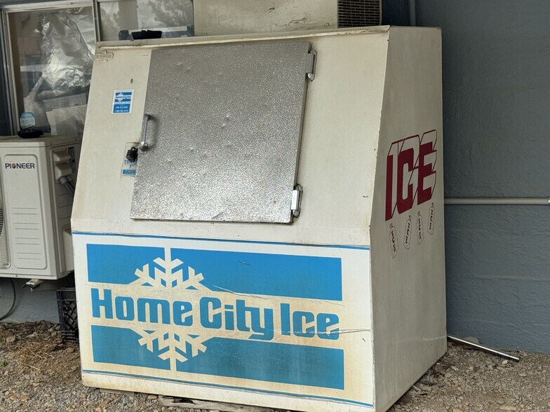 More Photos Of 125 Cypress Rd, Buchanan Restaurant For Sale