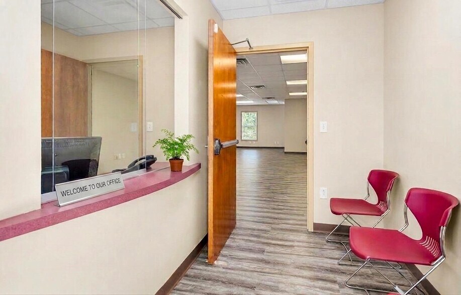 More Photos Of 1450 Jones Dairy Rd, Jasper Medical For Lease