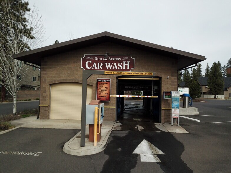 More Photos Of 1045 W Rail Way, Sisters Carwash For Sale