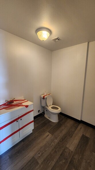 More Photos Of 720 Good Hope St, Norco Industrial For Sale