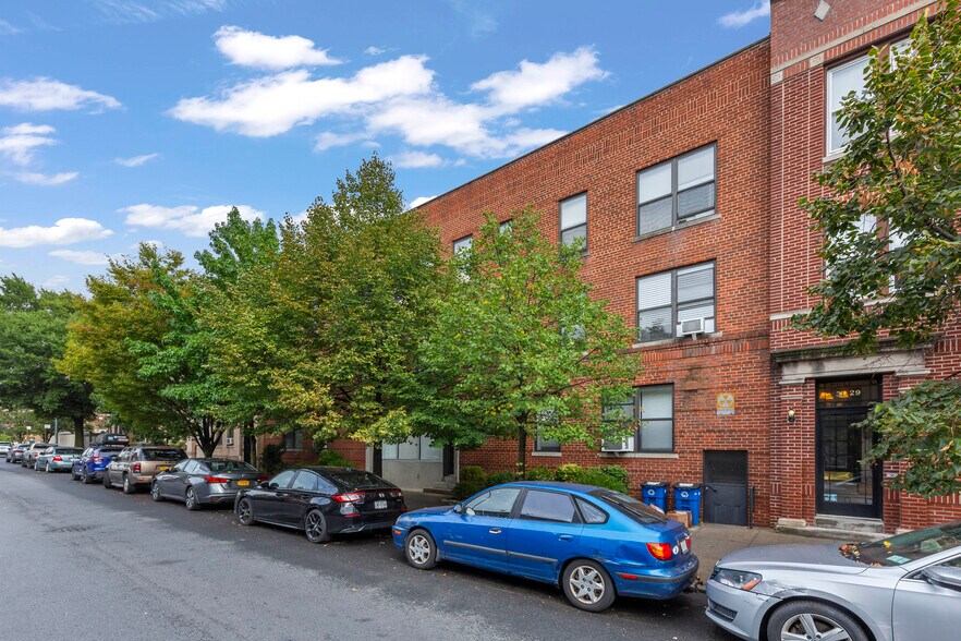 More Photos Of 31-23 47th St, Astoria Apartments For Sale