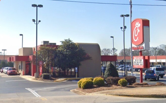 Primary Photo Of 1867 Watson Blvd, Warner Robins Fast Food For Lease