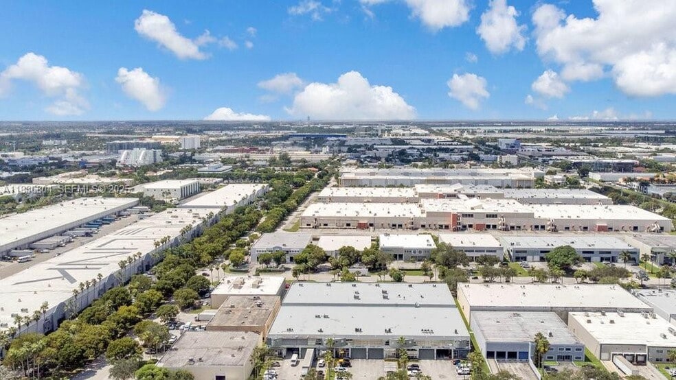 More Photos Of 2201 NW 102nd Pl, Miami Warehouse For Sale