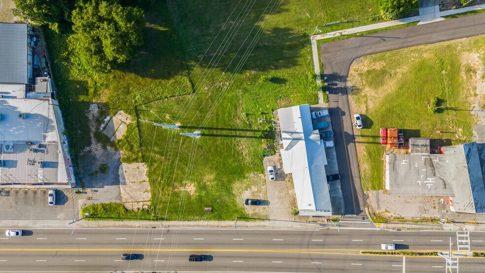 More Photos Of 3500 Mobile Hwy, Pensacola Freestanding For Sale