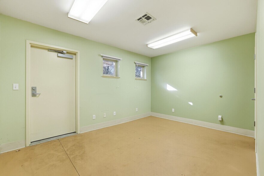 More Photos Of 1005 Fowler Way, Placerville Medical For Sale