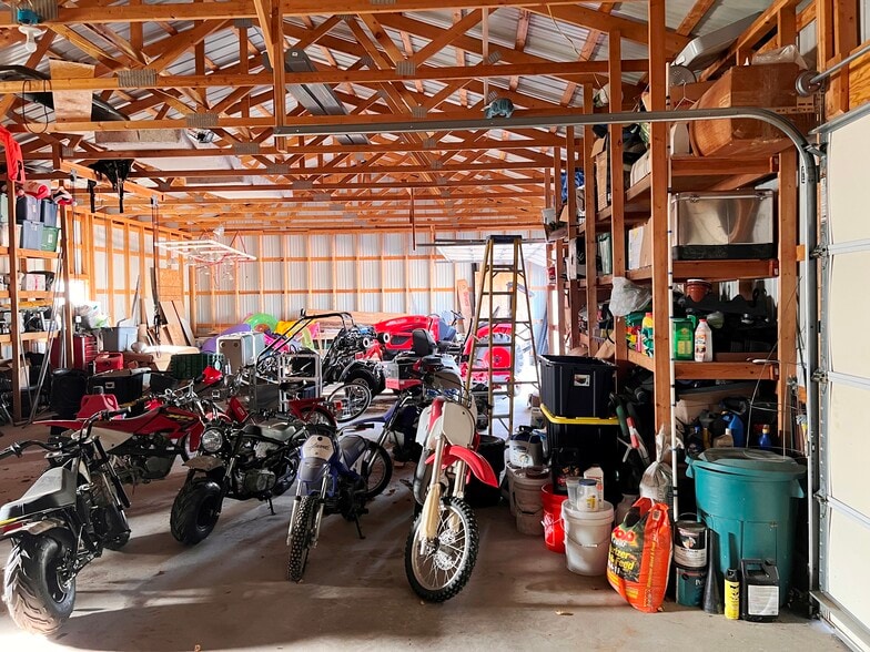More Photos Of 7300 MN-6, Remer Auto Repair For Sale