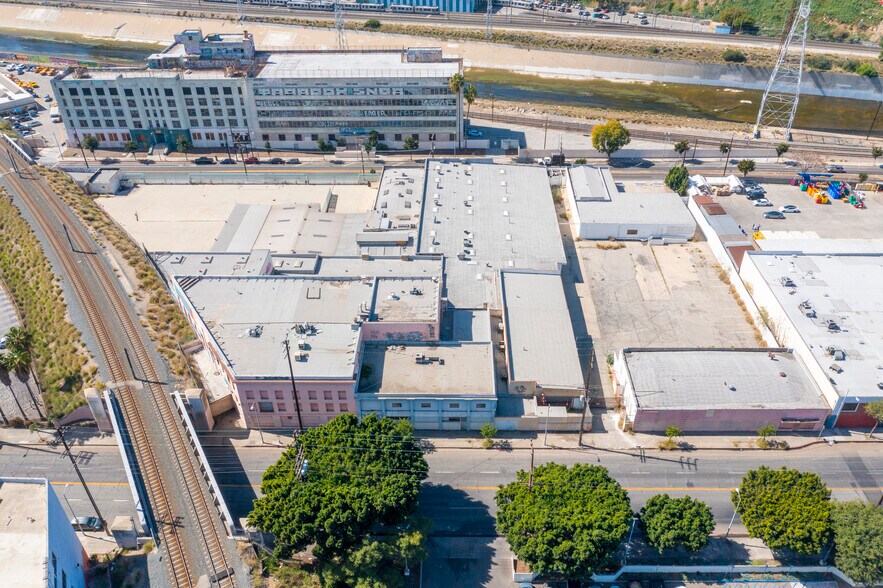 More Photos Of 405 N San Fernando Rd, Los Angeles Land For Sale