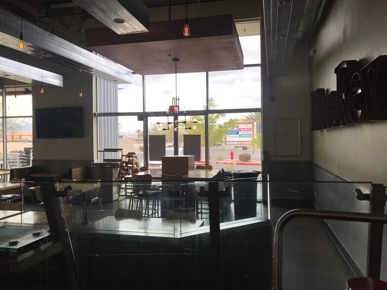 More Photos Of 7090 S Rainbow Blvd, Las Vegas General Retail For Lease