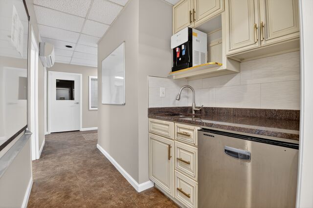 More Photos Of 6400 Seven Corners Pl, Falls Church Office For Sale