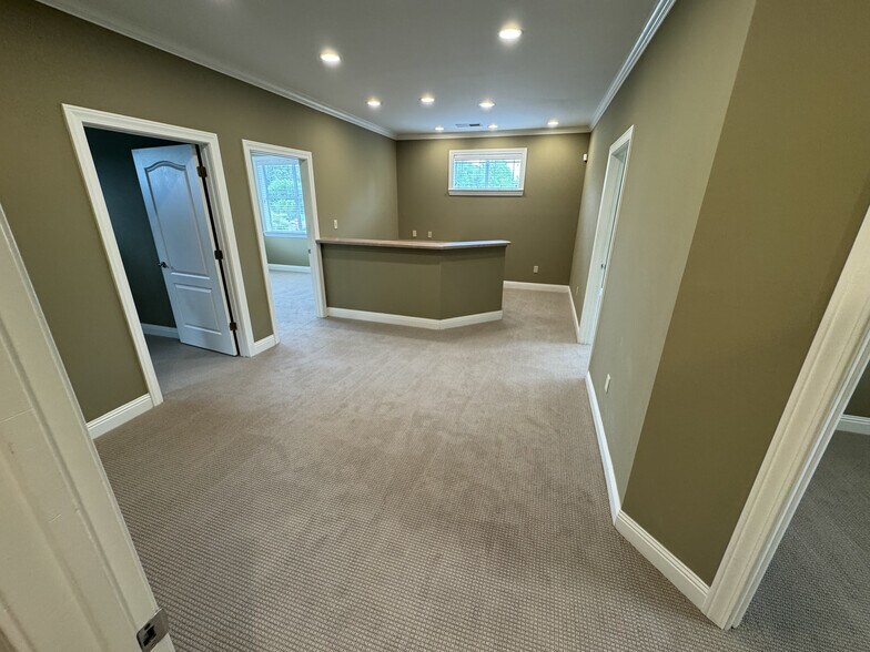 More Photos Of 6253 Goodman Rd, Olive Branch Office For Lease