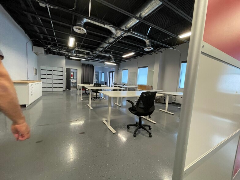 More Photos Of 3413 SW 14th St, Deerfield Beach Warehouse For Lease