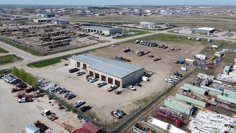 More Photos Of 14037 Bennett Loop, Williston Warehouse For Lease