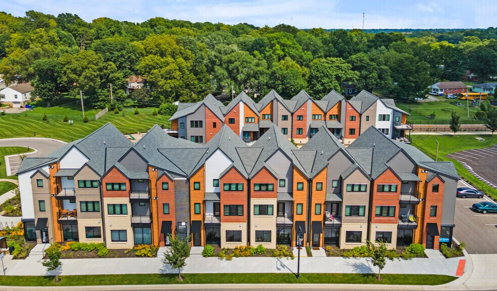 More Photos Of 6101-6123 Nieman Road, Shawnee Apartments For Lease