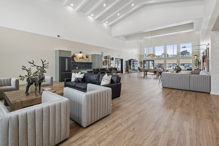 More Photos Of 3040 S South Fork Blvd, Idaho Falls Apartments For Sale