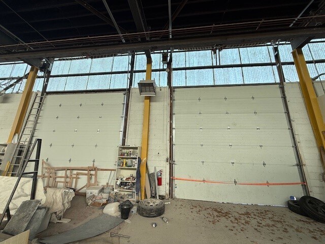 More Photos Of 2997 Franks Rd, Huntingdon Valley Warehouse For Lease