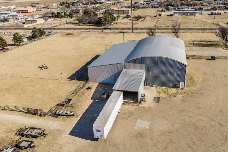 More Photos Of 11616 Tanglewood Rd, Amarillo Office For Sale