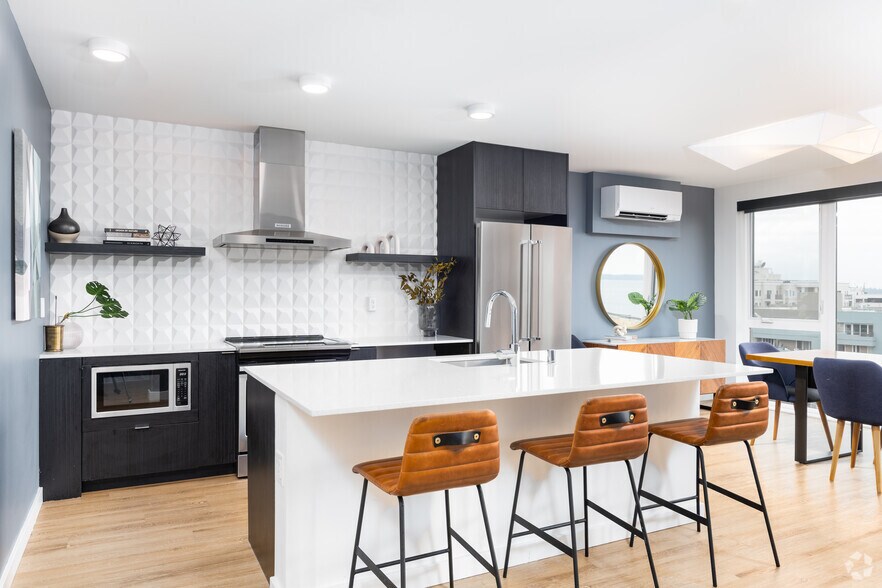 More Photos Of 417 2nd Ave W, Seattle Apartments For Lease