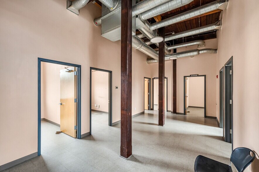 More Photos Of 306 Race St, Holyoke Medical For Sale