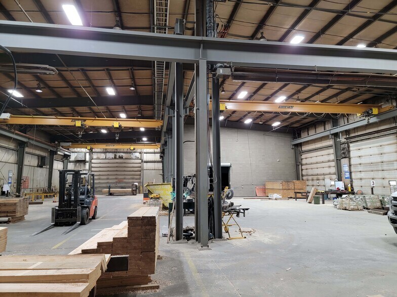 More Photos Of 2315 5a St, Nisku Manufacturing For Lease