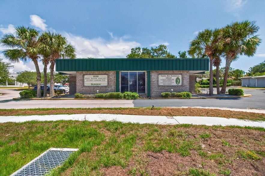 Primary Photo Of 2039 Indian Rocks Rd, Largo Medical For Sale