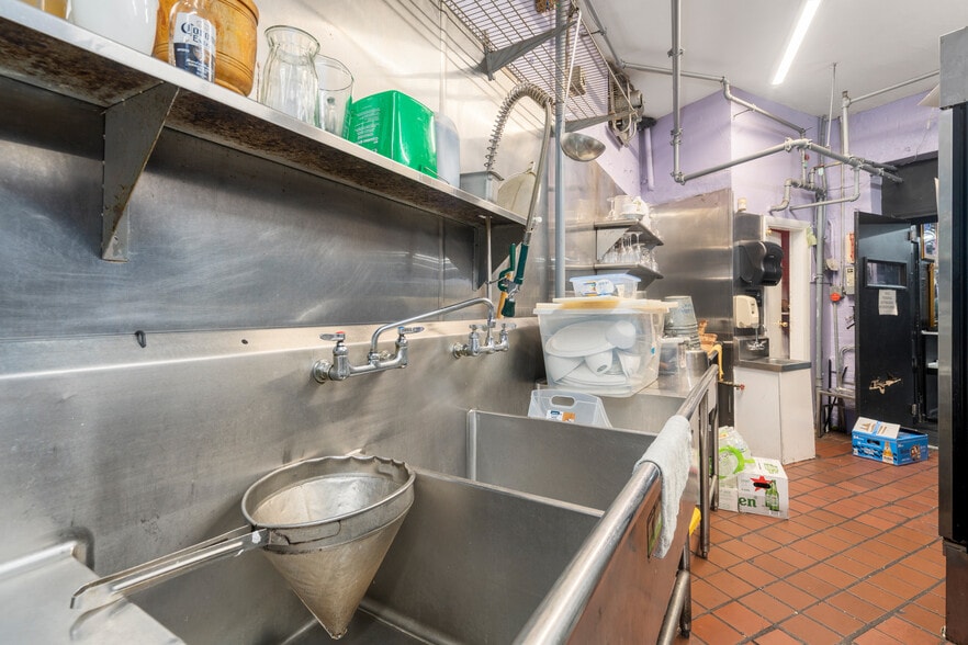 More Photos Of 1269 Massachusetts Ave, Dorchester Restaurant For Sale