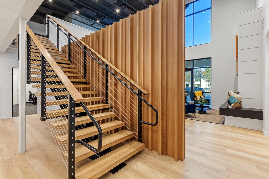 More Photos Of 9493 N Government Way, Hayden Office For Sale