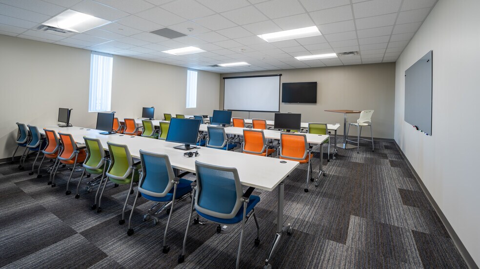 Primary Photo Of 7965 Kennedy Hl, San Antonio Office For Lease