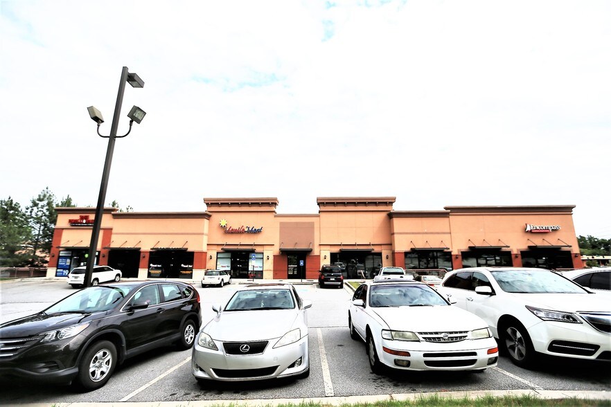 More Photos Of 5938 Buford Hwy, Doraville General Retail For Sale