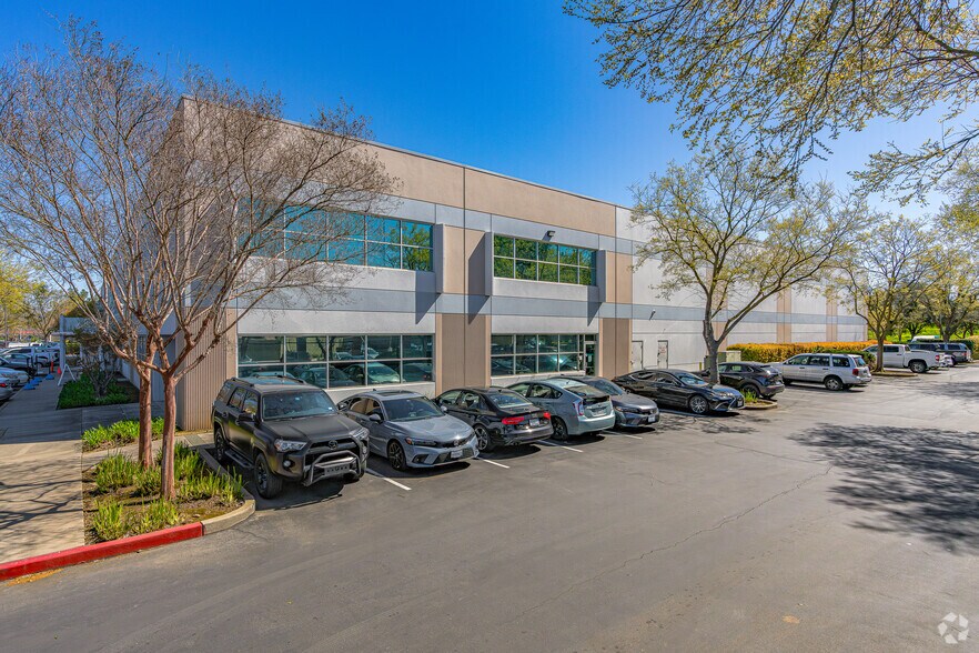 More Photos Of 1450 Expo Pky, Sacramento Light Distribution For Sale